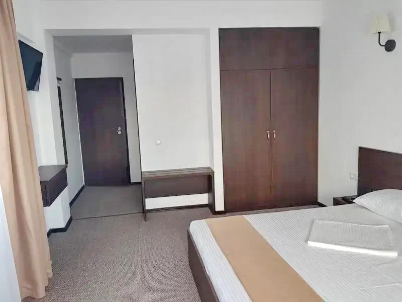 Băltenii de Sus Cazare | Motel (K1301-12) Imaginea poate fi supusă drepturilor de autor. Se recomandă contactarea titularului drepturilor.