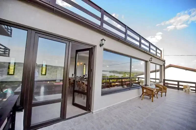 Băltenii de Sus Cazare | Motel (K1301-23) Imaginea poate fi supusă drepturilor de autor. Se recomandă contactarea titularului drepturilor.