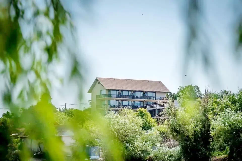 Băltenii de Sus Cazare | Motel (K1301-40) Imaginea poate fi supusă drepturilor de autor. Se recomandă contactarea titularului drepturilor.