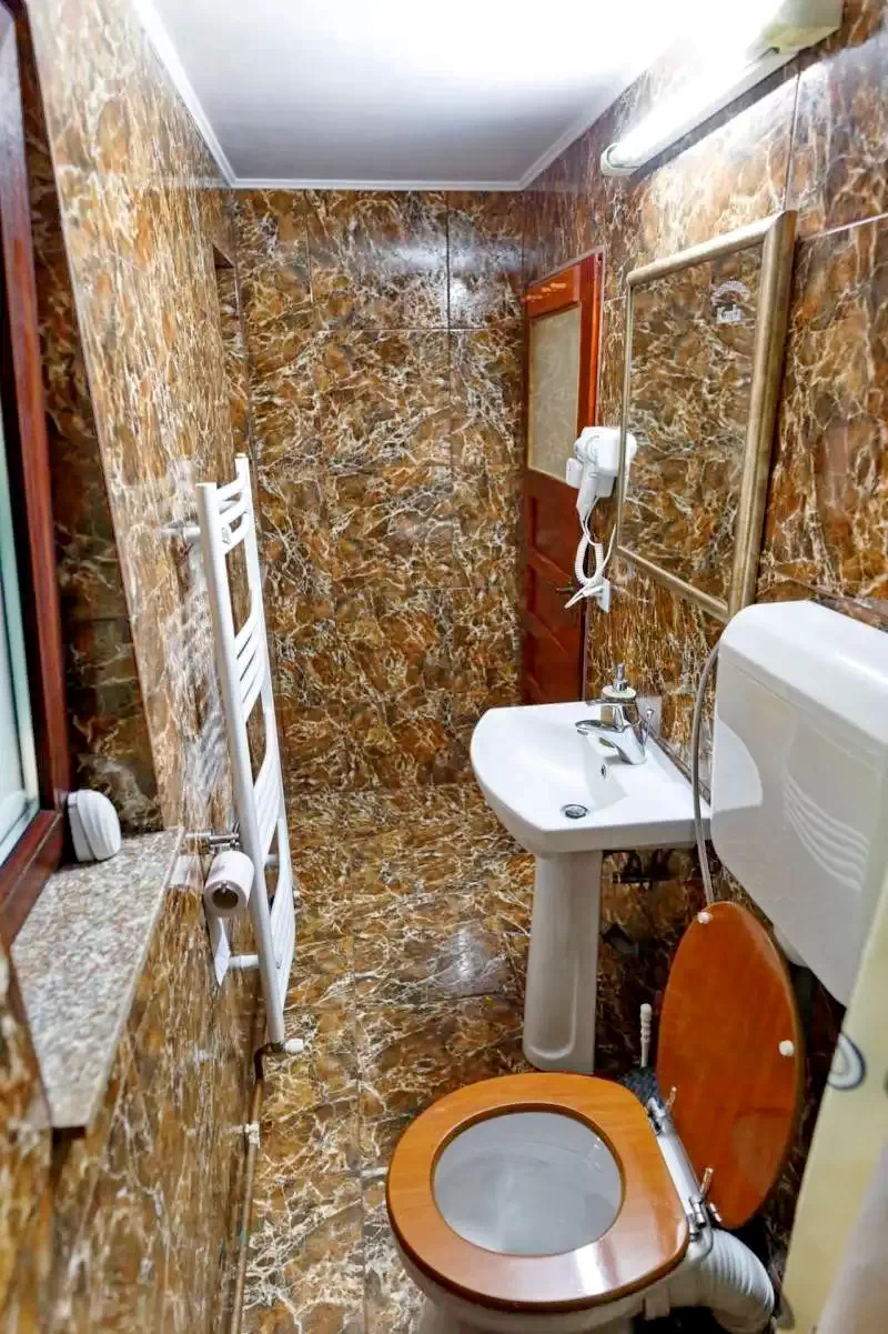 Crișan Szállás | Panzió (K1333-15) A kép szerzői jogvédelem alatt állhat. Javasolt a kapcsolatfelvétel a jog tulajdonossal.