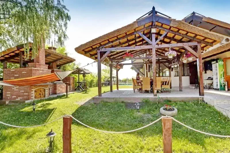 Crișan Cazare | Motel (K1333-31) Imaginea poate fi supusă drepturilor de autor. Se recomandă contactarea titularului drepturilor.