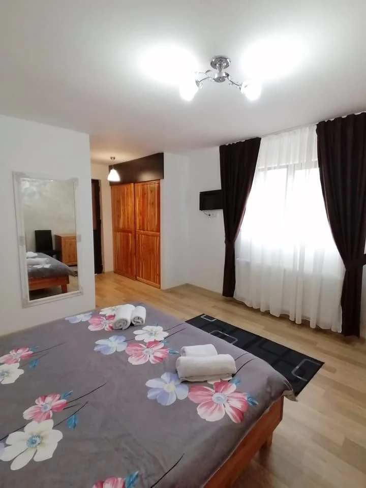 Colibița Cazare | Motel (K1456-7) Imaginea poate fi supusă drepturilor de autor. Se recomandă contactarea titularului drepturilor.