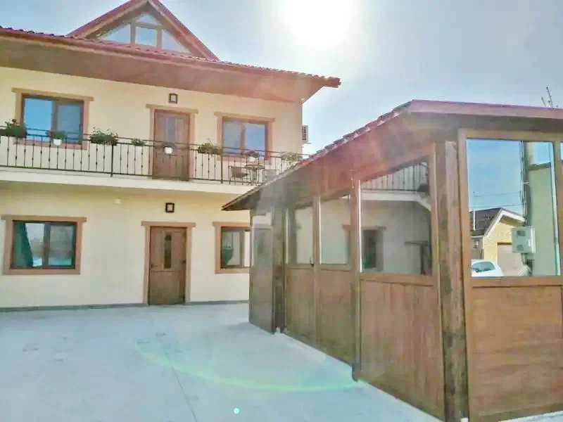 Tulcsa Szállás | Motel (K1316-22) A kép szerzői jogvédelem alatt állhat. Javasolt a kapcsolatfelvétel a jog tulajdonossal.