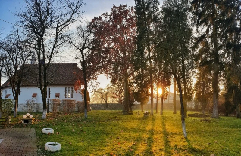 Algyógy Szállás | Turisztikai villa (K0115-10) A kép szerzői jogvédelem alatt állhat. Javasolt a kapcsolatfelvétel a jog tulajdonossal.