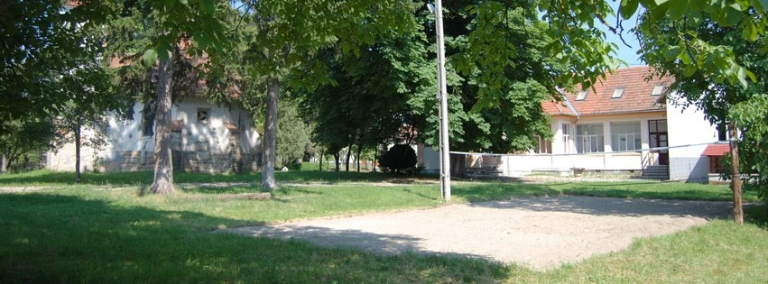 Geoagiu Cazare | Vilă turistică (K0115-54) Imaginea poate fi supusă drepturilor de autor. Se recomandă contactarea titularului drepturilor.