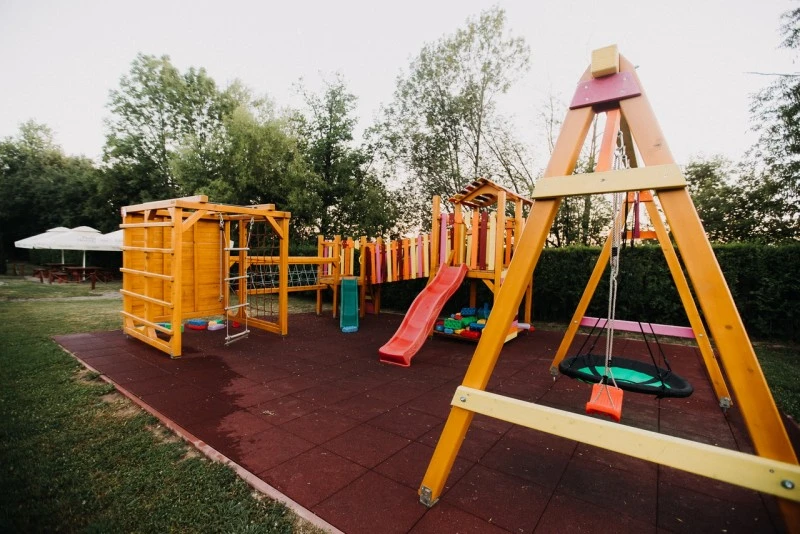 Cazare Vlăhița  - Căsuțele Szépasszony | Szentegyháza - Szépasszony Faházak . Imaginea poate fi supusă drepturilor de autor. Se recomandă contactarea titularului drepturilor.