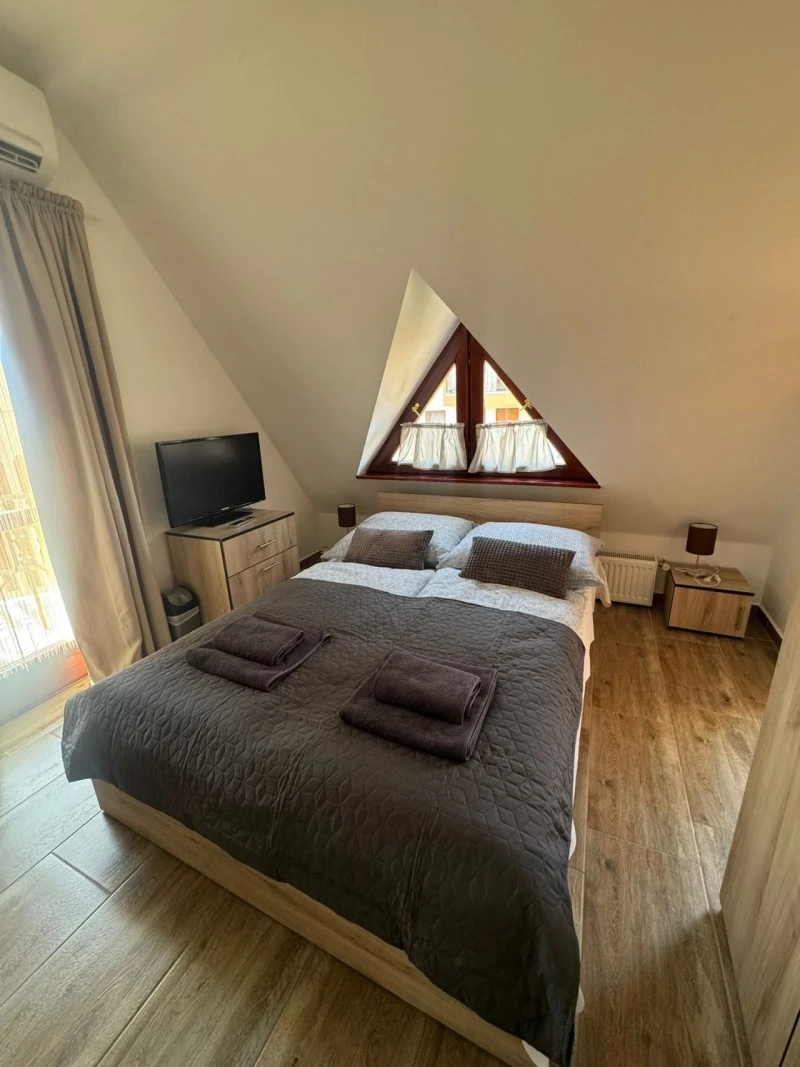 Cazare Hajdúszoboszló / Zoya Apartman. Imaginea poate fi supusă drepturilor de autor. Se recomandă contactarea titularului drepturilor.