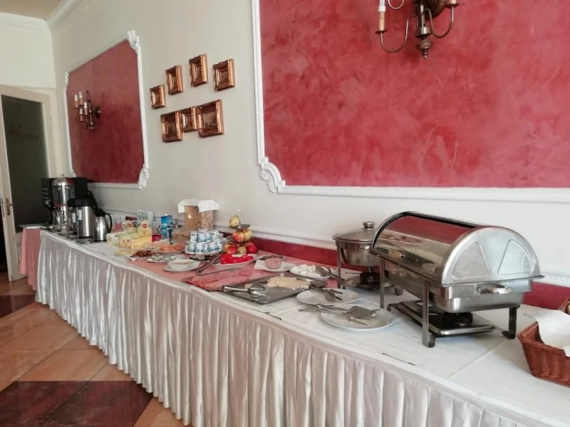 Sfântu Gheorghe Cazare | Hotel*** (K1569-18) Imaginea poate fi supusă drepturilor de autor. Se recomandă contactarea titularului drepturilor.