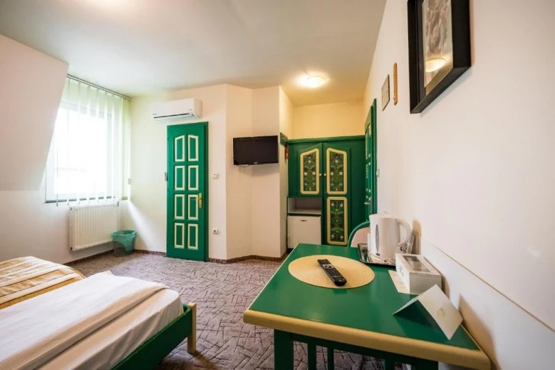Sepsiszentgyörgy Szállás | Hotel*** (K1569-46) A kép szerzői jogvédelem alatt állhat. Javasolt a kapcsolatfelvétel a jog tulajdonossal.