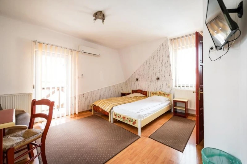 Sepsiszentgyörgy Szállás | Hotel*** (K1569-50) A kép szerzői jogvédelem alatt állhat. Javasolt a kapcsolatfelvétel a jog tulajdonossal.
