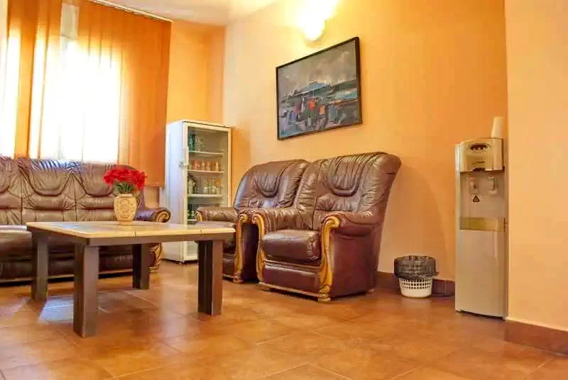 Timișoara Cazare | Motel (K0917-8) Imaginea poate fi supusă drepturilor de autor. Se recomandă contactarea titularului drepturilor.