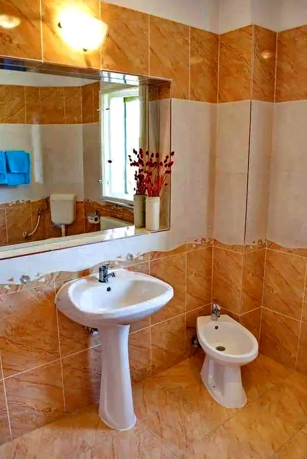 Timișoara Cazare | Motel (K0917-22) Imaginea poate fi supusă drepturilor de autor. Se recomandă contactarea titularului drepturilor.