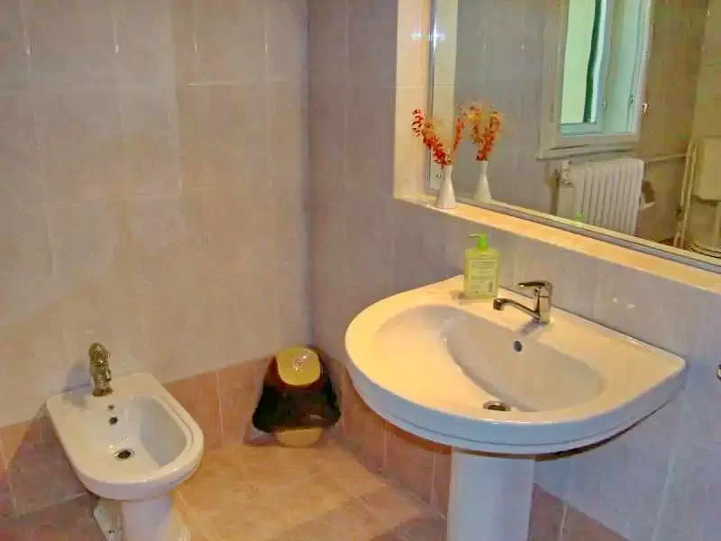 Temesvár Szállás | Motel (K0917-25) A kép szerzői jogvédelem alatt állhat. Javasolt a kapcsolatfelvétel a jog tulajdonossal.