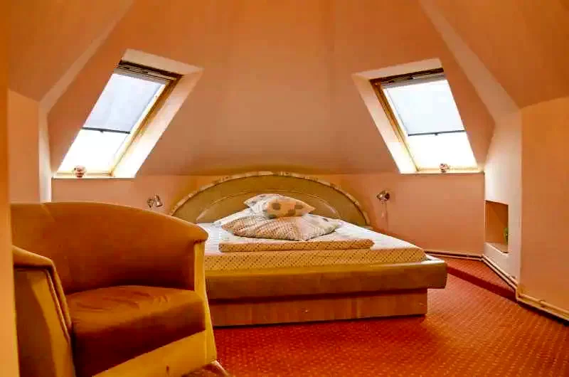 Timișoara Cazare | Motel (K0917-28) Imaginea poate fi supusă drepturilor de autor. Se recomandă contactarea titularului drepturilor.