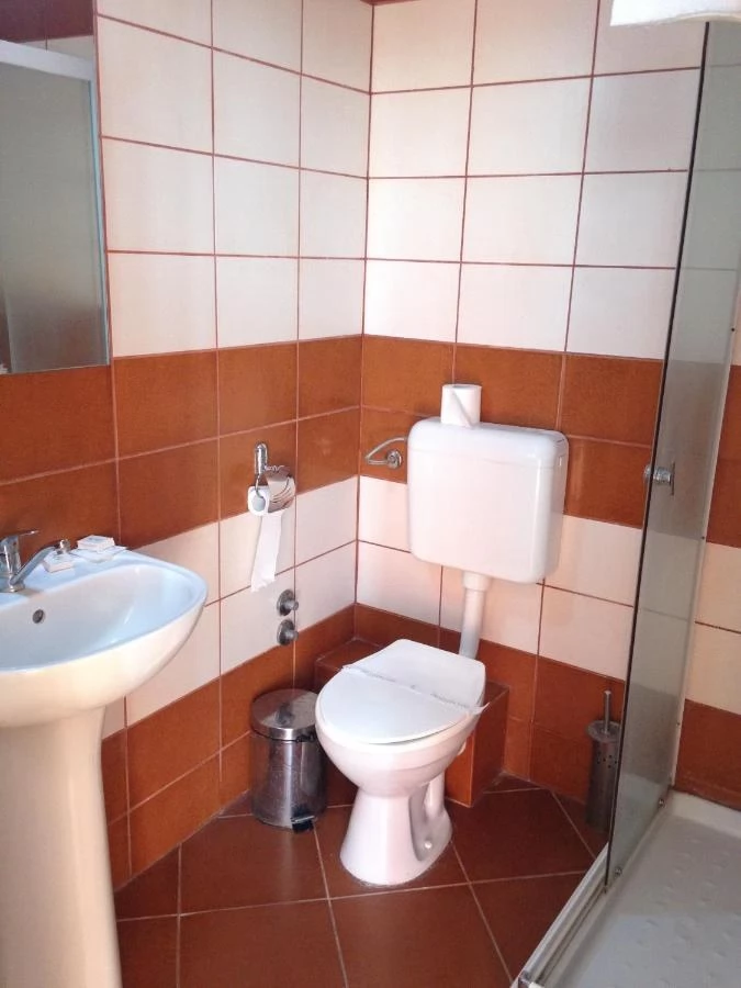 Balavásár Szállás | Turisztikai panzió (K1446-16) A kép szerzői jogvédelem alatt állhat. Javasolt a kapcsolatfelvétel a jog tulajdonossal.