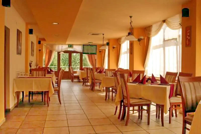 Timișoara Cazare | Pensiune turistică (K0920-1) Imaginea poate fi supusă drepturilor de autor. Se recomandă contactarea titularului drepturilor.