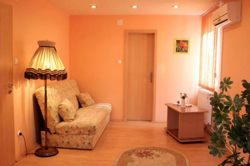 Timișoara Cazare | Motel (K0920-14) Imaginea poate fi supusă drepturilor de autor. Se recomandă contactarea titularului drepturilor.