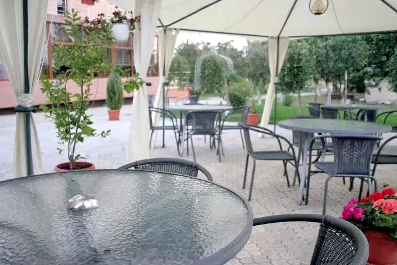 Temesvár Szállás | Motel (K0920-30) A kép szerzői jogvédelem alatt állhat. Javasolt a kapcsolatfelvétel a jog tulajdonossal.