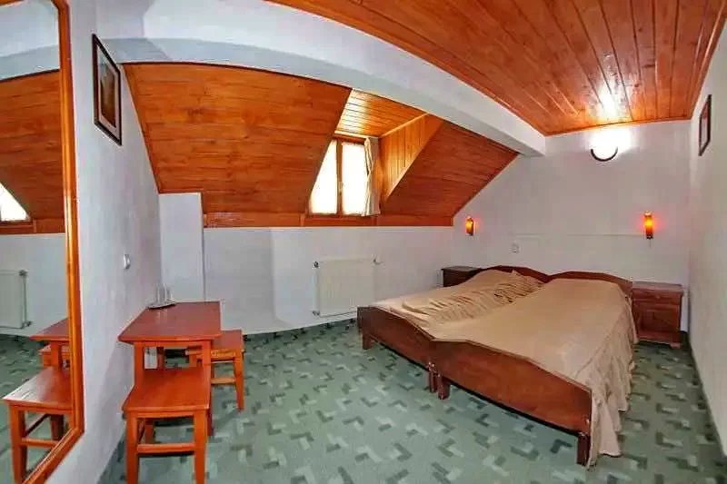 Szállás Valea Boga - Pensiunea Perla Boghii** | Boga Völgye - Boga Gyöngye Panzió**. A kép szerzői jogvédelem alatt állhat. Javasolt a kapcsolatfelvétel a jog tulajdonossal.