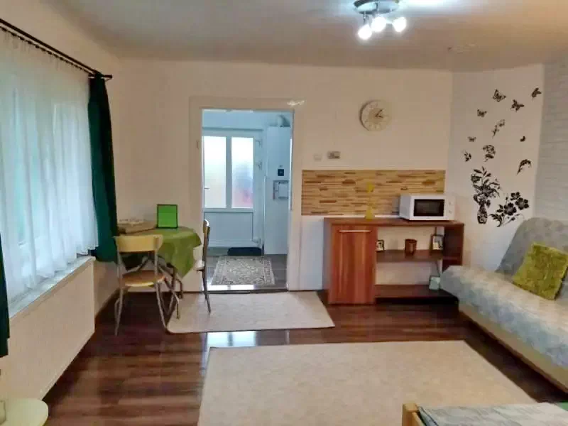 Cazare Baia Sprie - Pensiunea Verde *** | Felsőbánya - Zöld Panzió ***. Imaginea poate fi supusă drepturilor de autor. Se recomandă contactarea titularului drepturilor.