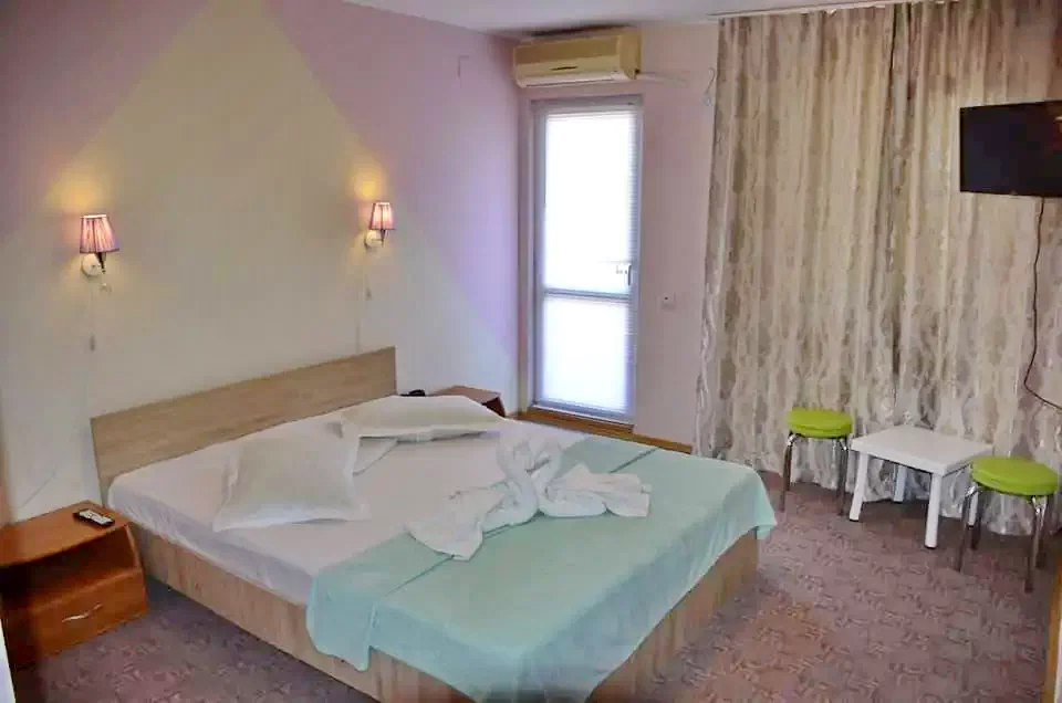  Szállás | Motel (K1331-28) A kép szerzői jogvédelem alatt állhat. Javasolt a kapcsolatfelvétel a jog tulajdonossal.