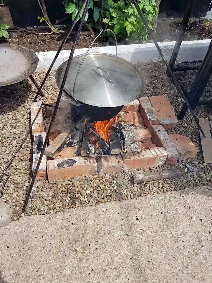  Szállás | Motel (K1331-49) A kép szerzői jogvédelem alatt állhat. Javasolt a kapcsolatfelvétel a jog tulajdonossal.