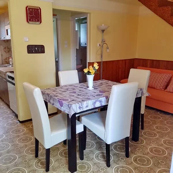  Cazare | Hotel**** (K0904-3) Imaginea poate fi supusă drepturilor de autor. Se recomandă contactarea titularului drepturilor.