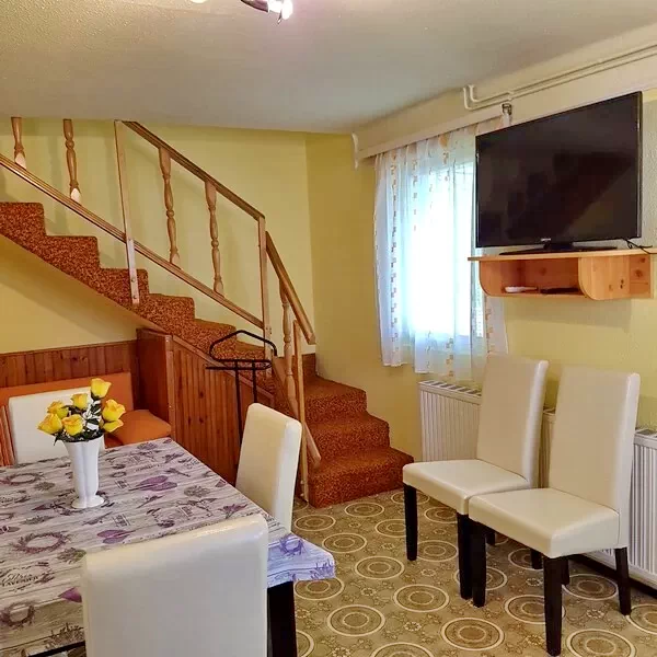  Cazare | Hotel**** (K0904-6) Imaginea poate fi supusă drepturilor de autor. Se recomandă contactarea titularului drepturilor.