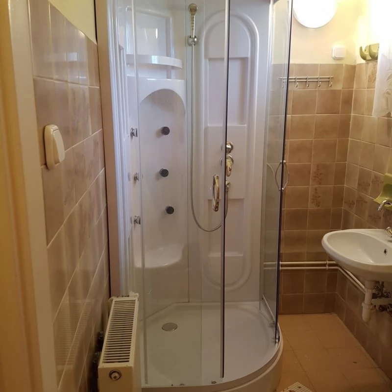  Cazare | Hotel**** (K0904-20) Imaginea poate fi supusă drepturilor de autor. Se recomandă contactarea titularului drepturilor.