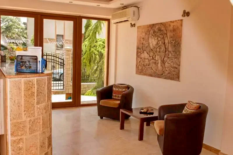 Eforie Nord Cazare | Camping / Popas turistic (K1323-5) Imaginea poate fi supusă drepturilor de autor. Se recomandă contactarea titularului drepturilor.