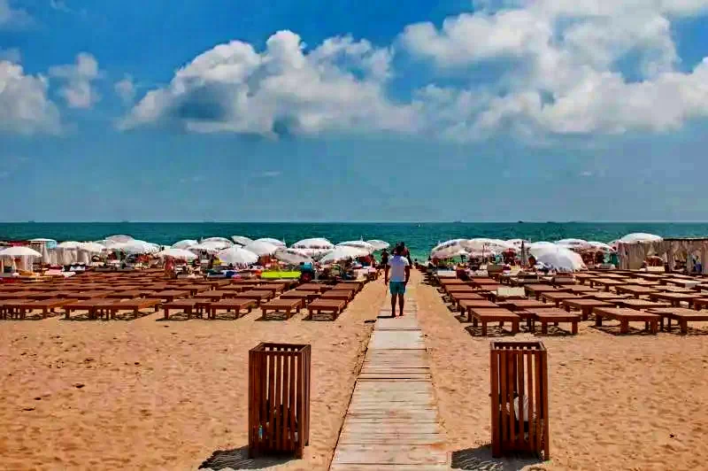Eforie Nord Cazare | Camping / Popas turistic (K1323-15) Imaginea poate fi supusă drepturilor de autor. Se recomandă contactarea titularului drepturilor.