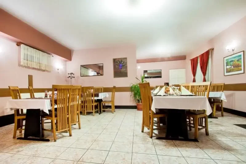 Gheorgheni Cazare | Pensiune (K0374-4) Imaginea poate fi supusă drepturilor de autor. Se recomandă contactarea titularului drepturilor.