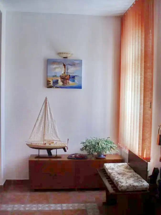 Eforie Sud Cazare | Camping / Popas turistic (K1311-20) Imaginea poate fi supusă drepturilor de autor. Se recomandă contactarea titularului drepturilor.