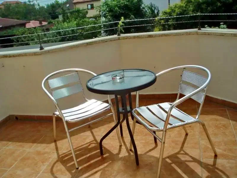 Eforie Sud Cazare | Camping / Popas turistic (K1311-30) Imaginea poate fi supusă drepturilor de autor. Se recomandă contactarea titularului drepturilor.