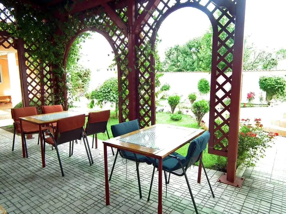 Eforie Sud Cazare | Camping / Popas turistic (K1311-35) Imaginea poate fi supusă drepturilor de autor. Se recomandă contactarea titularului drepturilor.