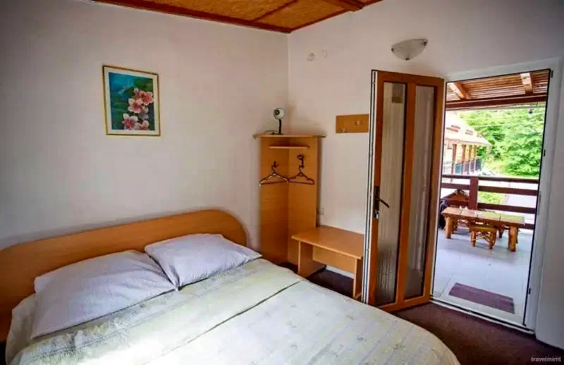 Cârțișoara Cazare | Motel (K0556-13) Imaginea poate fi supusă drepturilor de autor. Se recomandă contactarea titularului drepturilor.