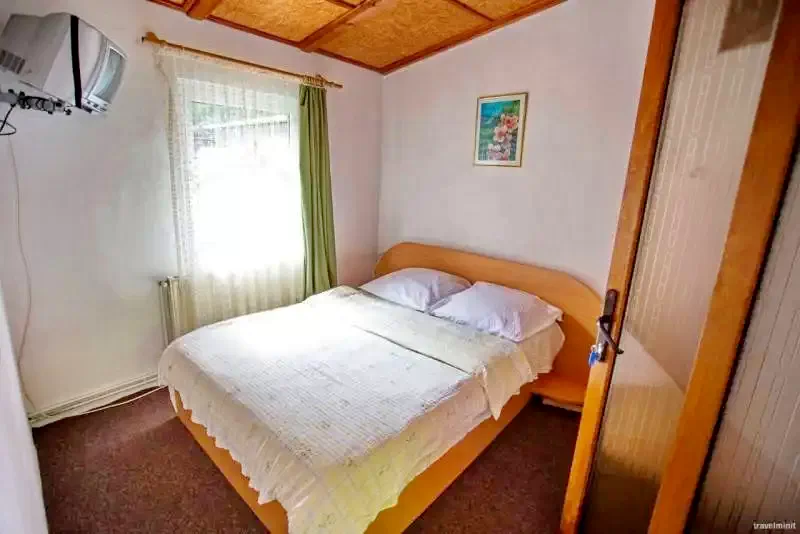 Cârțișoara Cazare | Motel (K0556-14) Imaginea poate fi supusă drepturilor de autor. Se recomandă contactarea titularului drepturilor.