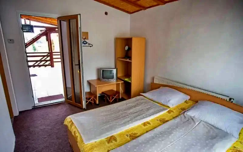 Cazare Cârtișoara - Pensiunea Bâlea Transfăgărășan*** | Kercisóra - Bilea Transfăgărășan Panzió***. Imaginea poate fi supusă drepturilor de autor. Se recomandă contactarea titularului drepturilor.