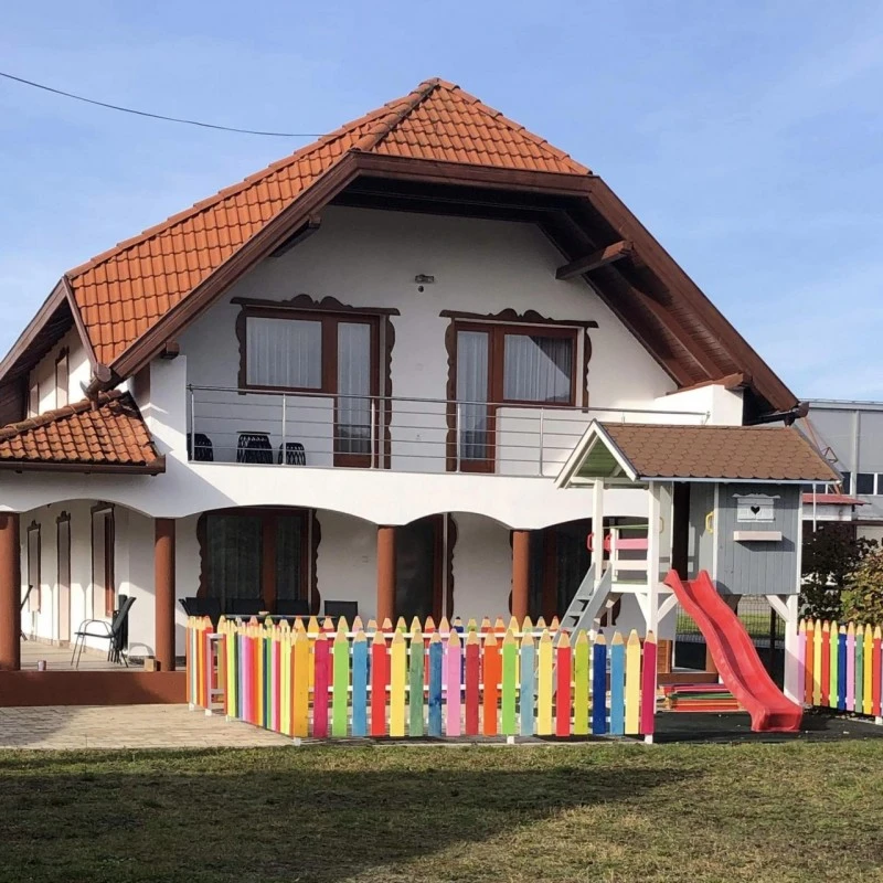 Farkaslaka Szállás | Kulcsosház (K1123-23) A kép szerzői jogvédelem alatt állhat. Javasolt a kapcsolatfelvétel a jog tulajdonossal.