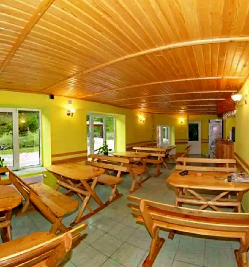 Lesu Tó Szállás | Motel (K1032-3) A kép szerzői jogvédelem alatt állhat. Javasolt a kapcsolatfelvétel a jog tulajdonossal.