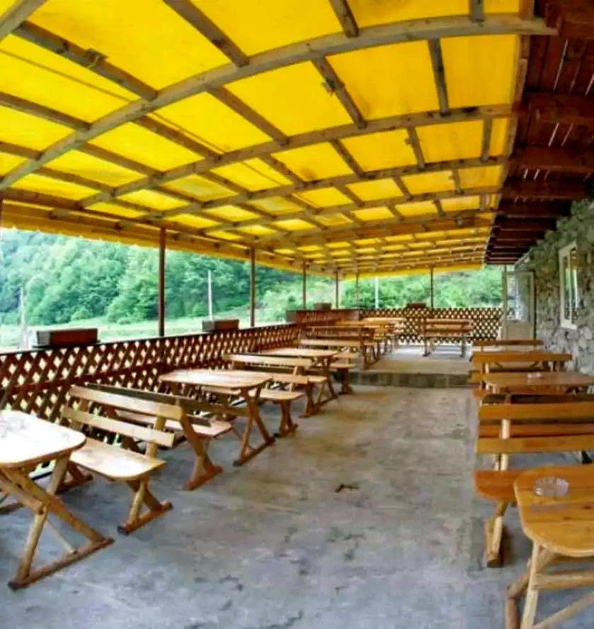 Coada Lacului Lesu Cazare | Pensiune (K1032-12) Imaginea poate fi supusă drepturilor de autor. Se recomandă contactarea titularului drepturilor.