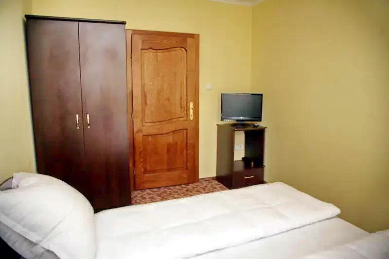 Hidișelu de Sus Cazare | Hotel**** (K0207-8) Imaginea poate fi supusă drepturilor de autor. Se recomandă contactarea titularului drepturilor.