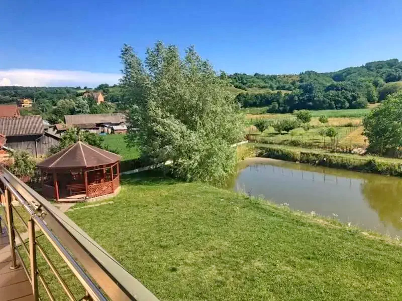 Hidișelu de Sus Cazare | Hotel**** (K0207-12) Imaginea poate fi supusă drepturilor de autor. Se recomandă contactarea titularului drepturilor.