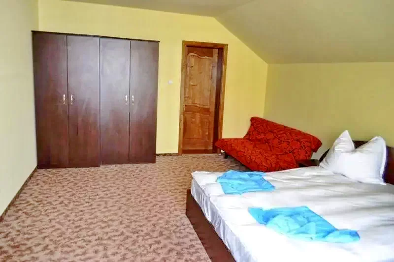 Hidișelu de Sus Cazare | Hotel**** (K0207-16) Imaginea poate fi supusă drepturilor de autor. Se recomandă contactarea titularului drepturilor.