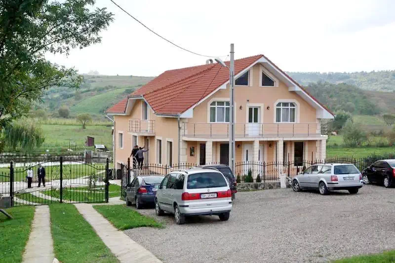 Hidișelu de Sus Cazare | Hotel**** (K0207-25) Imaginea poate fi supusă drepturilor de autor. Se recomandă contactarea titularului drepturilor.