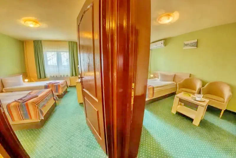 Târgu Mureș Cazare | Hotel**** (K0084-15) Imaginea poate fi supusă drepturilor de autor. Se recomandă contactarea titularului drepturilor.