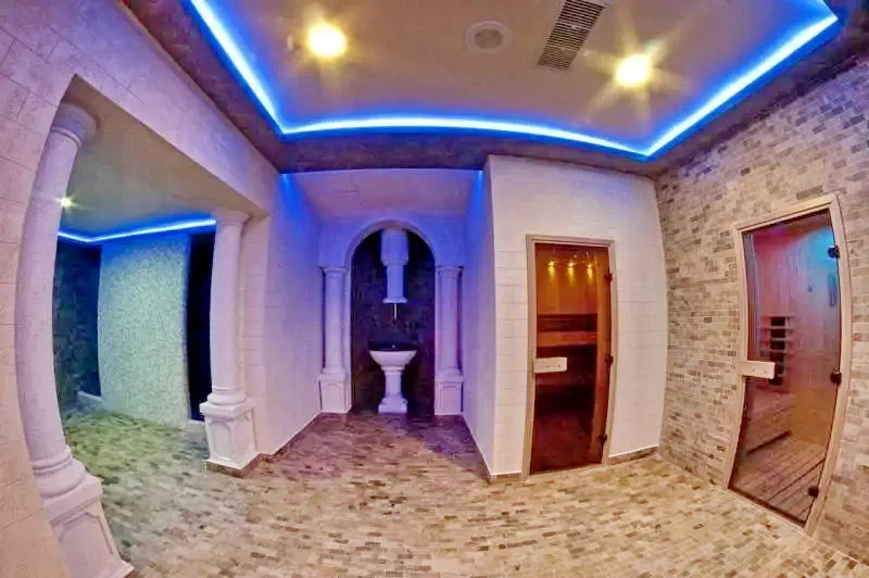 Târgu Mureș Cazare | Hotel**** (K0084-48) Imaginea poate fi supusă drepturilor de autor. Se recomandă contactarea titularului drepturilor.