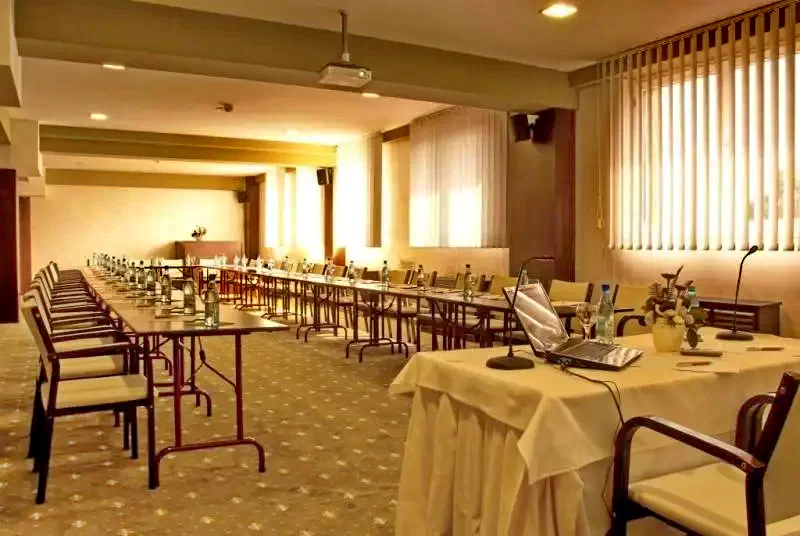 Szállás Sângeorgiu de Mureș - Hotel Apollo**** | Marosszentgyörgy - Apollo Hotel ****. A kép szerzői jogvédelem alatt állhat. Javasolt a kapcsolatfelvétel a jog tulajdonossal.