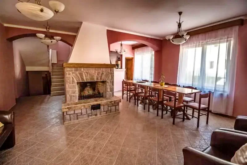 Băile Tușnad Cazare | Camping / Popas turistic (K0687-15) Imaginea poate fi supusă drepturilor de autor. Se recomandă contactarea titularului drepturilor.