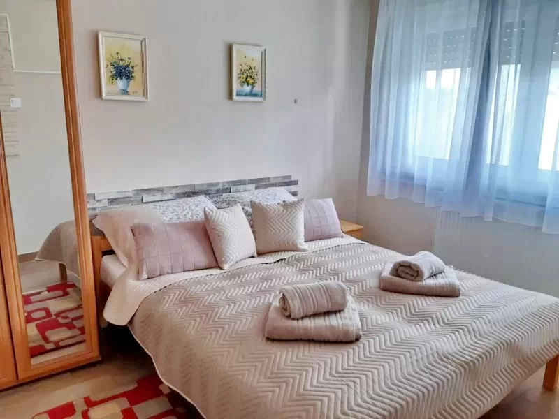  Cazare | Casă de oaspeți (K1107-6) Imaginea poate fi supusă drepturilor de autor. Se recomandă contactarea titularului drepturilor.